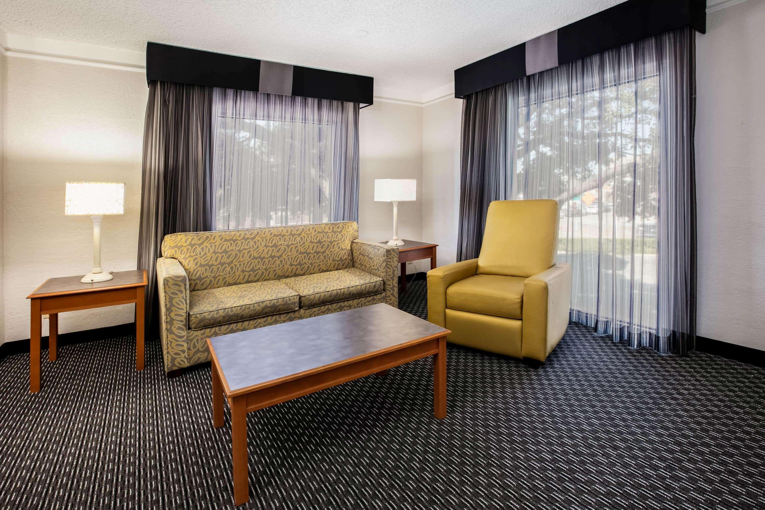 La Quinta By Wyndham Uptown 3*