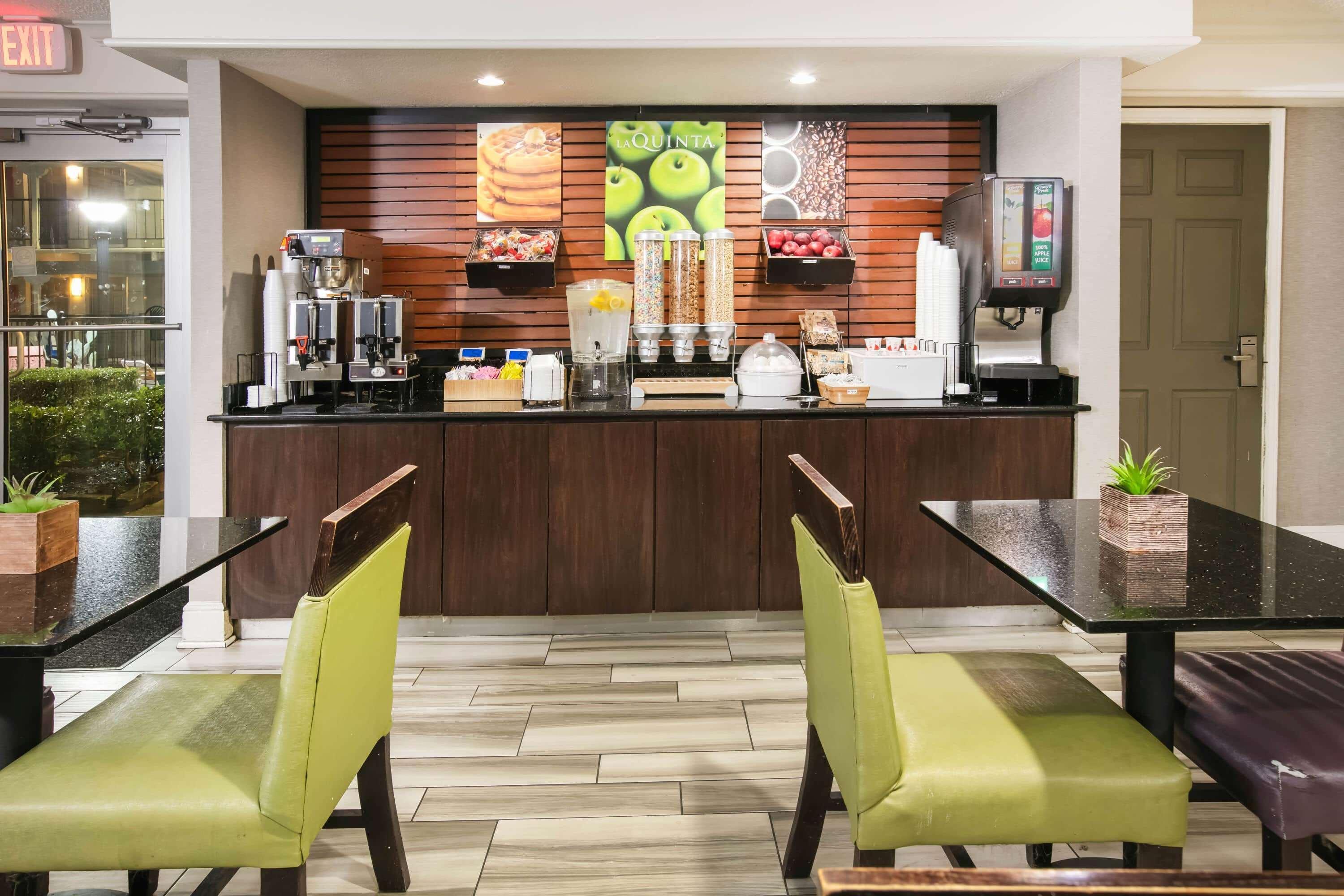 La Quinta By Wyndham Uptown 3*