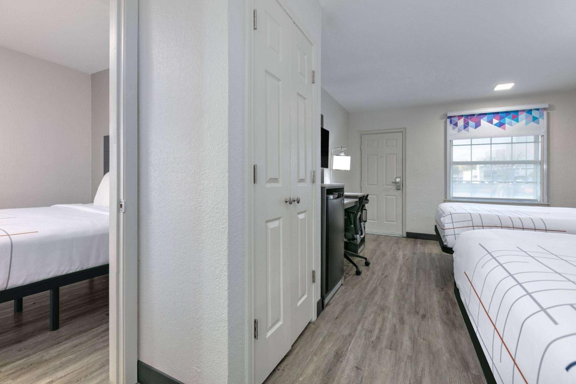 La Quinta By Wyndham Uptown 3*