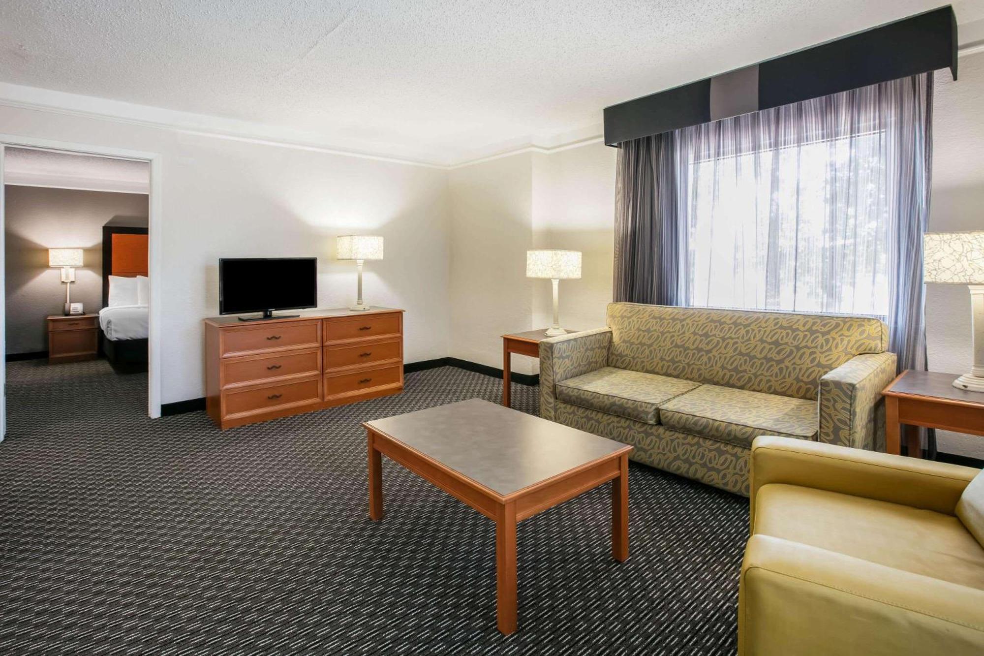 Hotel La Quinta By Wyndham Uptown