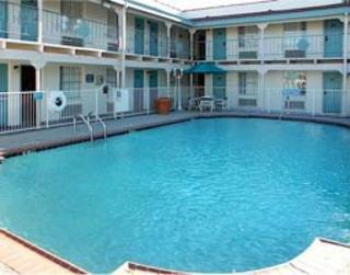 La Quinta By Wyndham Uptown Hotel