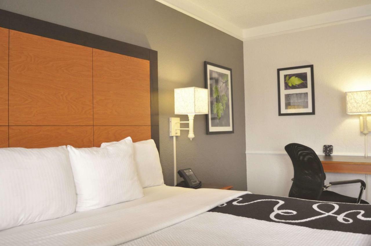 La Quinta By Wyndham Uptown Hotel 3*